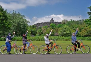 Destinasi staycation Indonesia 2025